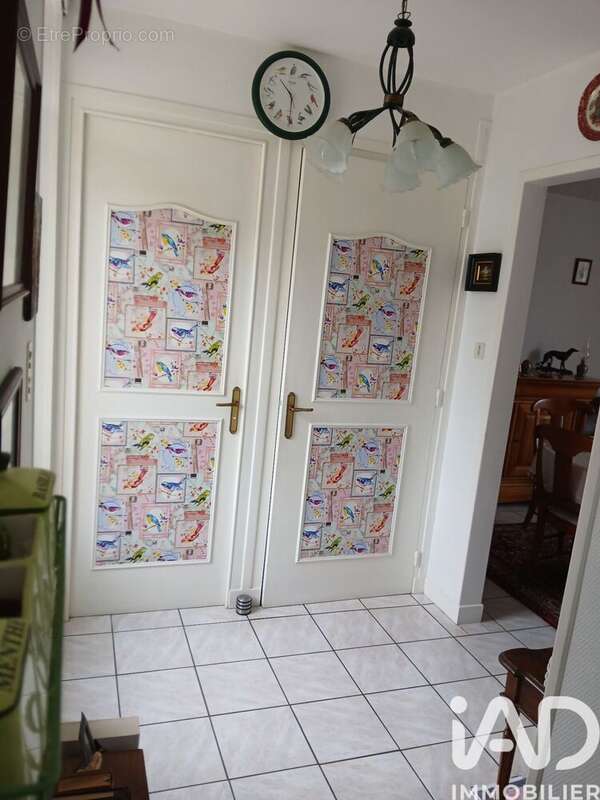 Maison 88 m² à Etroussat  - photo 8