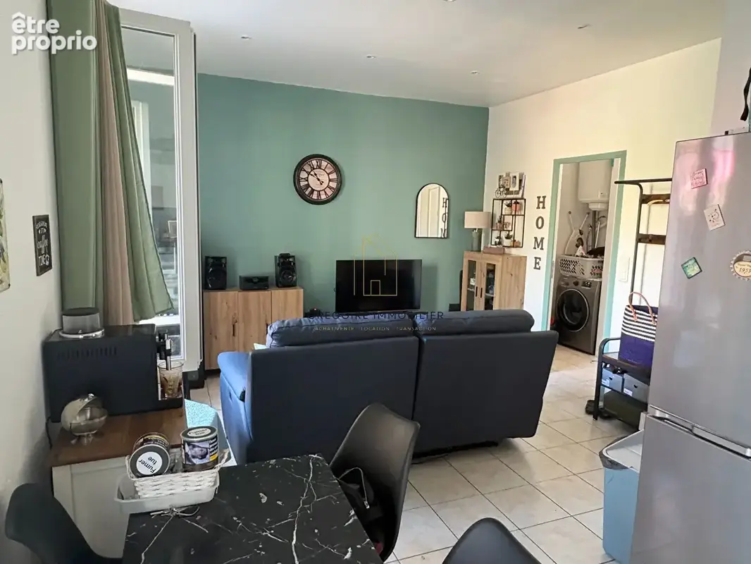 Appartement T2 de 32m2 rénové RdC avec jardin collectif dans résidence sécurisée proche Timone. - photo 3