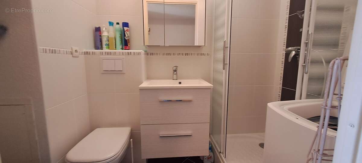 Appartement à MORILLON