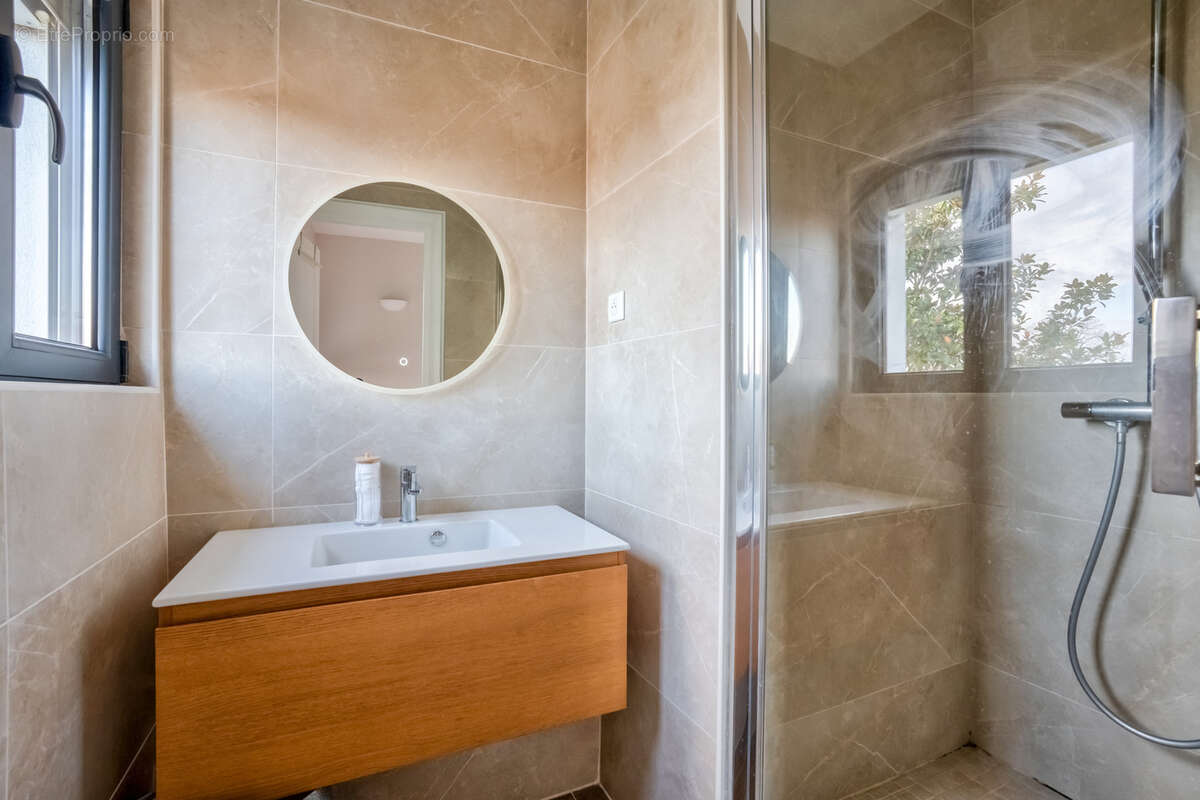 Maison à CROISSY-SUR-SEINE