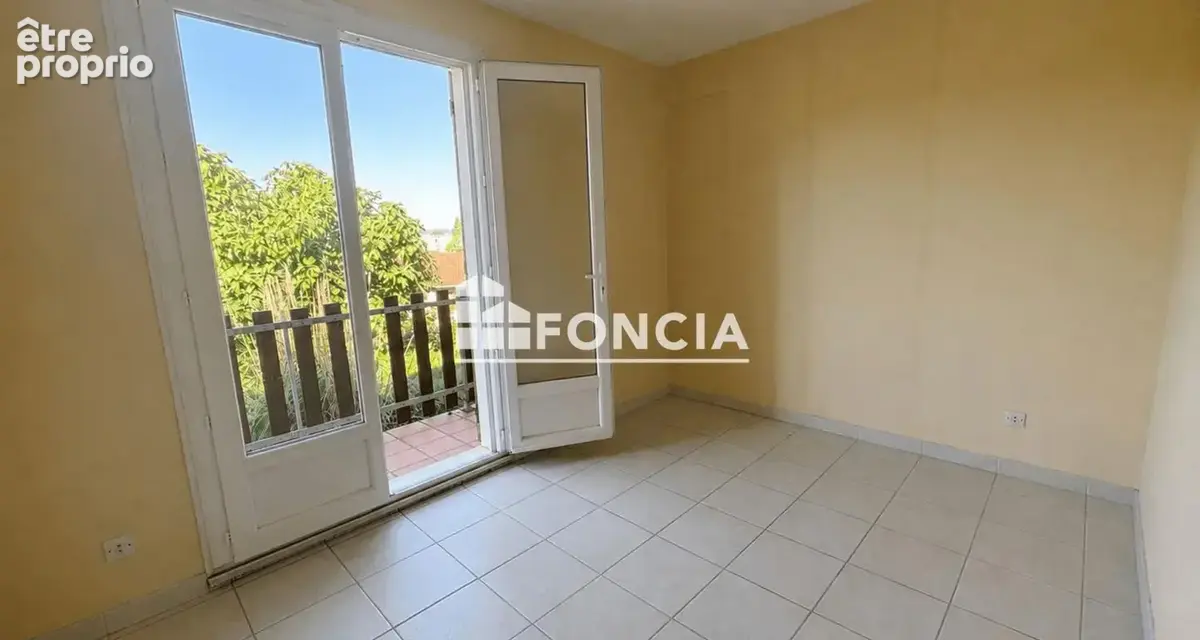 À VENDRE – GENAY – Maison familiale 3/4 chambres – 103 m² – Parcelle 367 m² – Environnement calme - photo 7