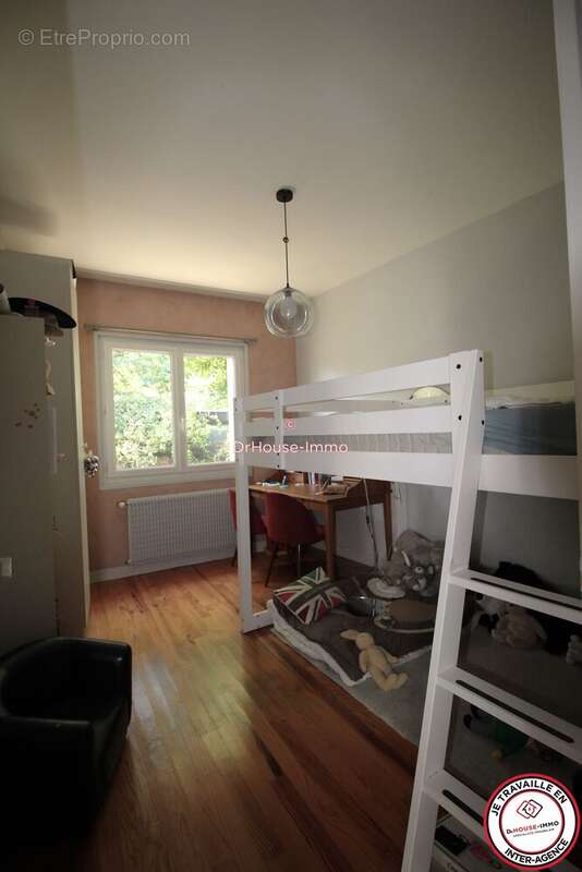 Maison 152 m² à Pompignac  - photo 9