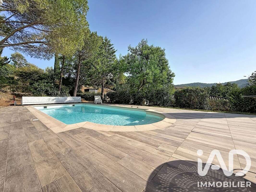 Maison 142 m² à Montauroux  - photo 3