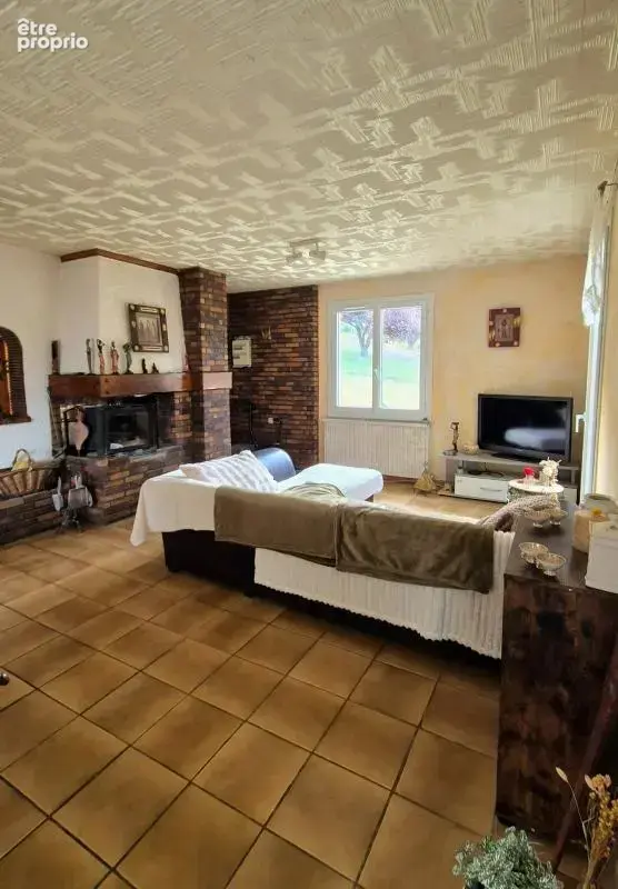 Maison à vendre 5 pièces VIC LE COMTE (63) - photo 4