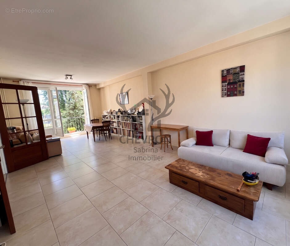 Appartement à CHARLEVILLE-MEZIERES