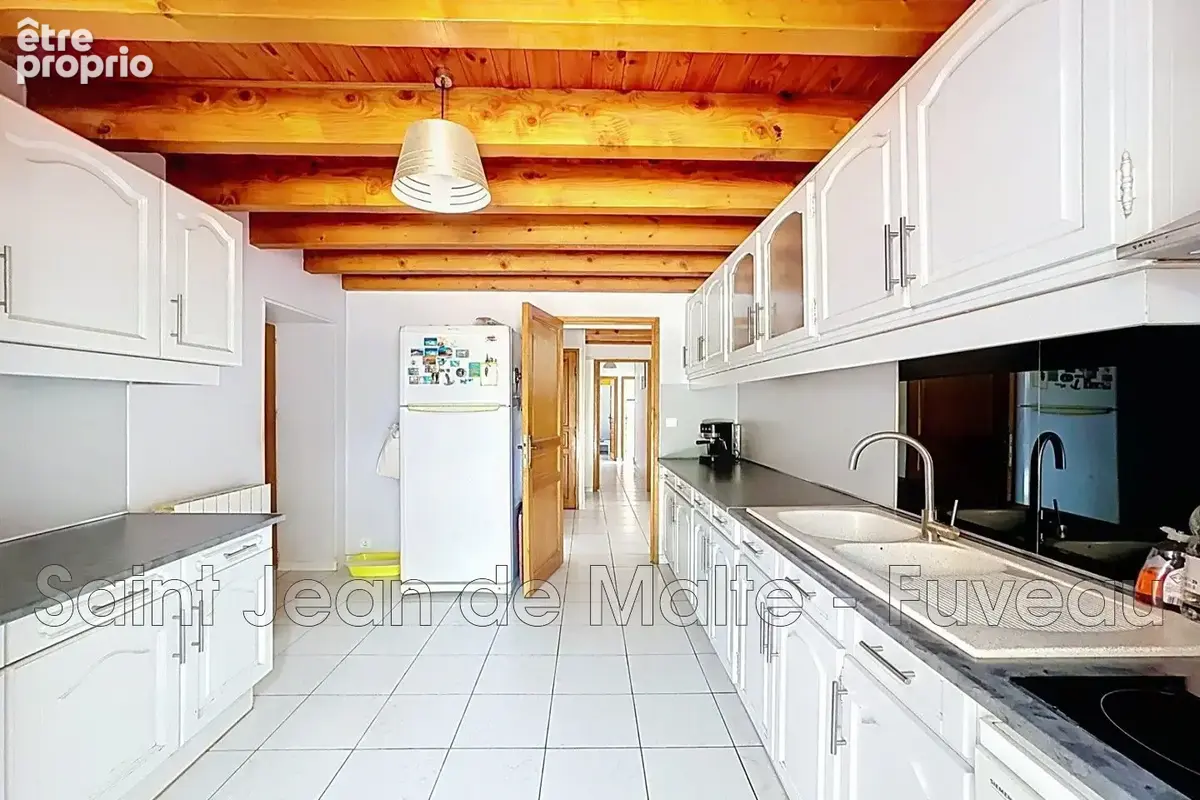 Maison 6 pièces 140 m² à vendre à Trets (13530) - photo 9