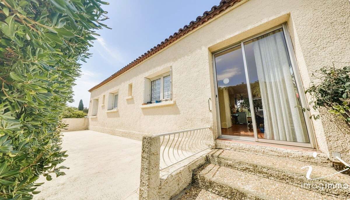 Maison à SAUSSAN