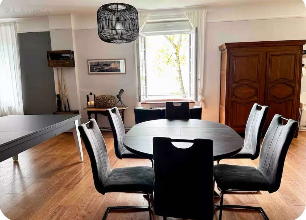 Appartement à REVILLE