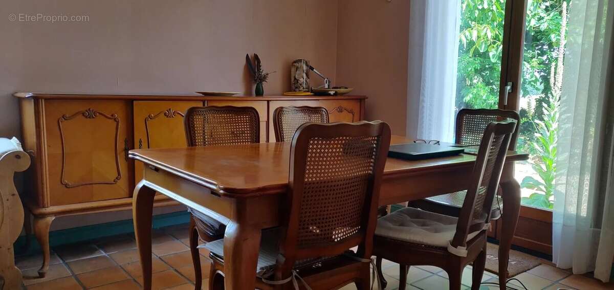 Maison de plain-pied, garage et jardin à vendre à Rioux (17) - photo 16