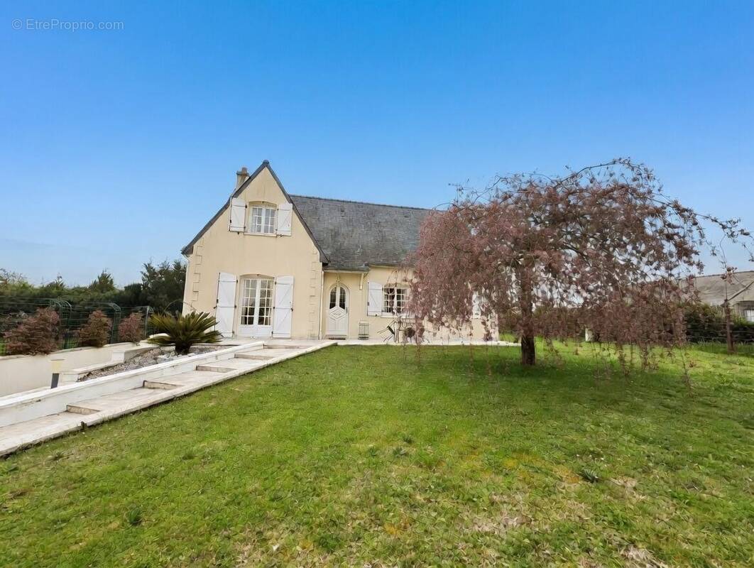 Maison à VARRAINS