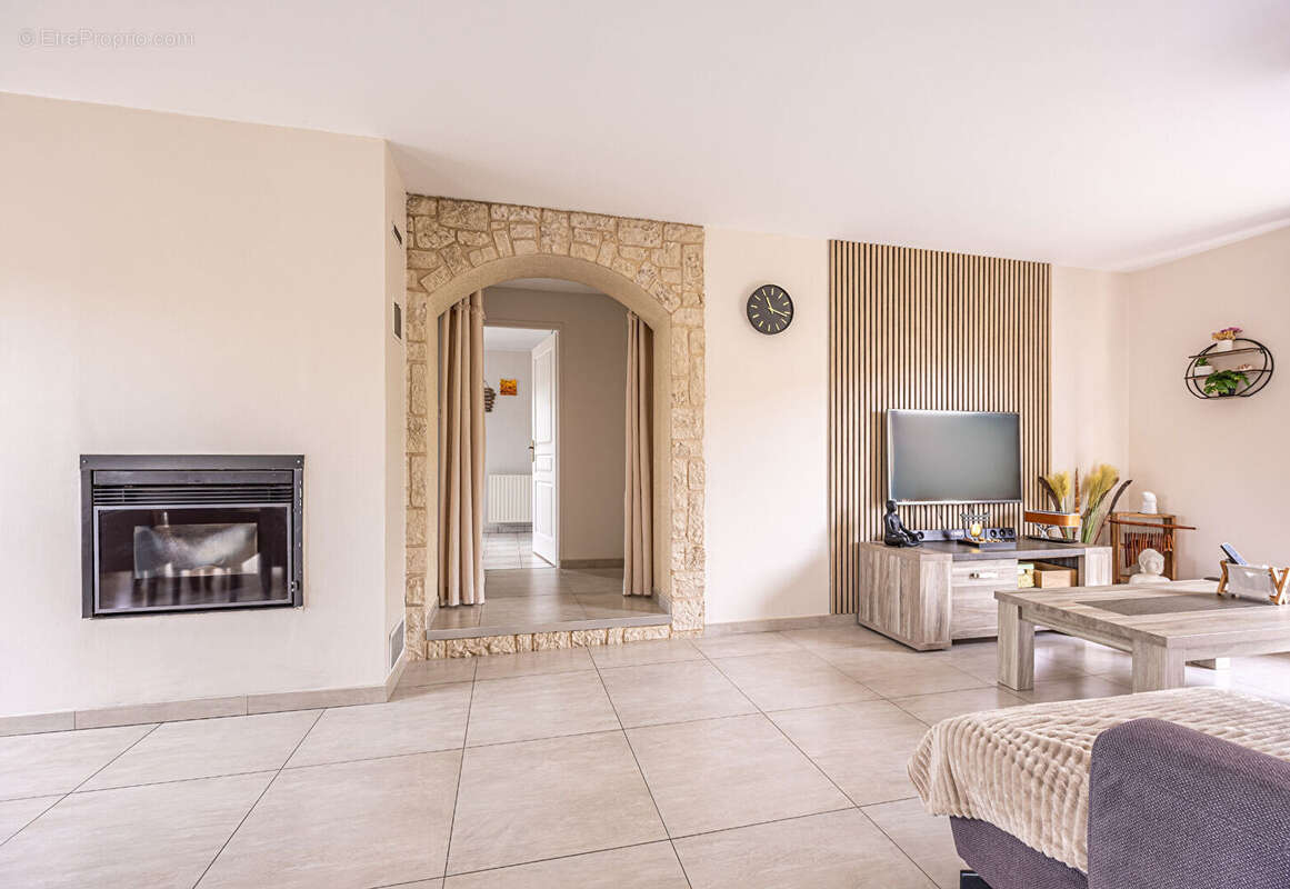 Maison familiale de plain-pied à découvrir ! - photo 3