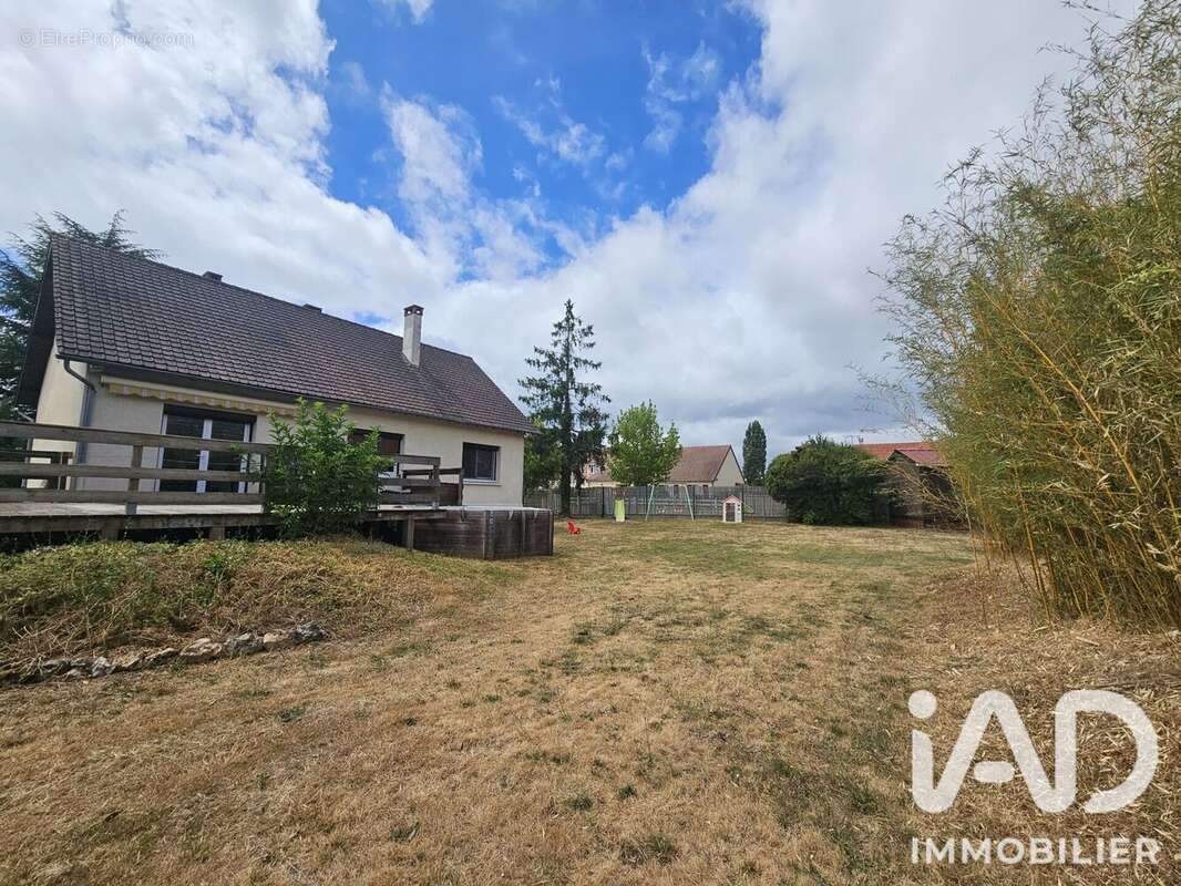 Maison 131 m² à Abondant  - photo 3