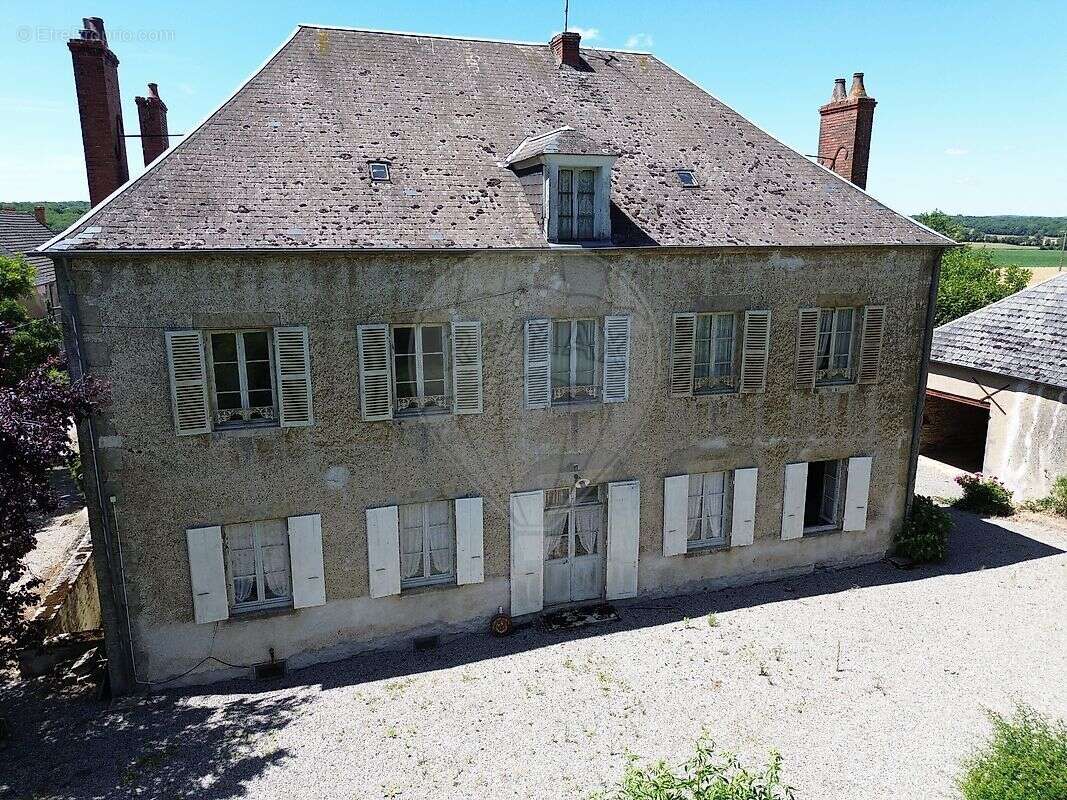 Maison à CHATILLON-EN-BAZOIS
