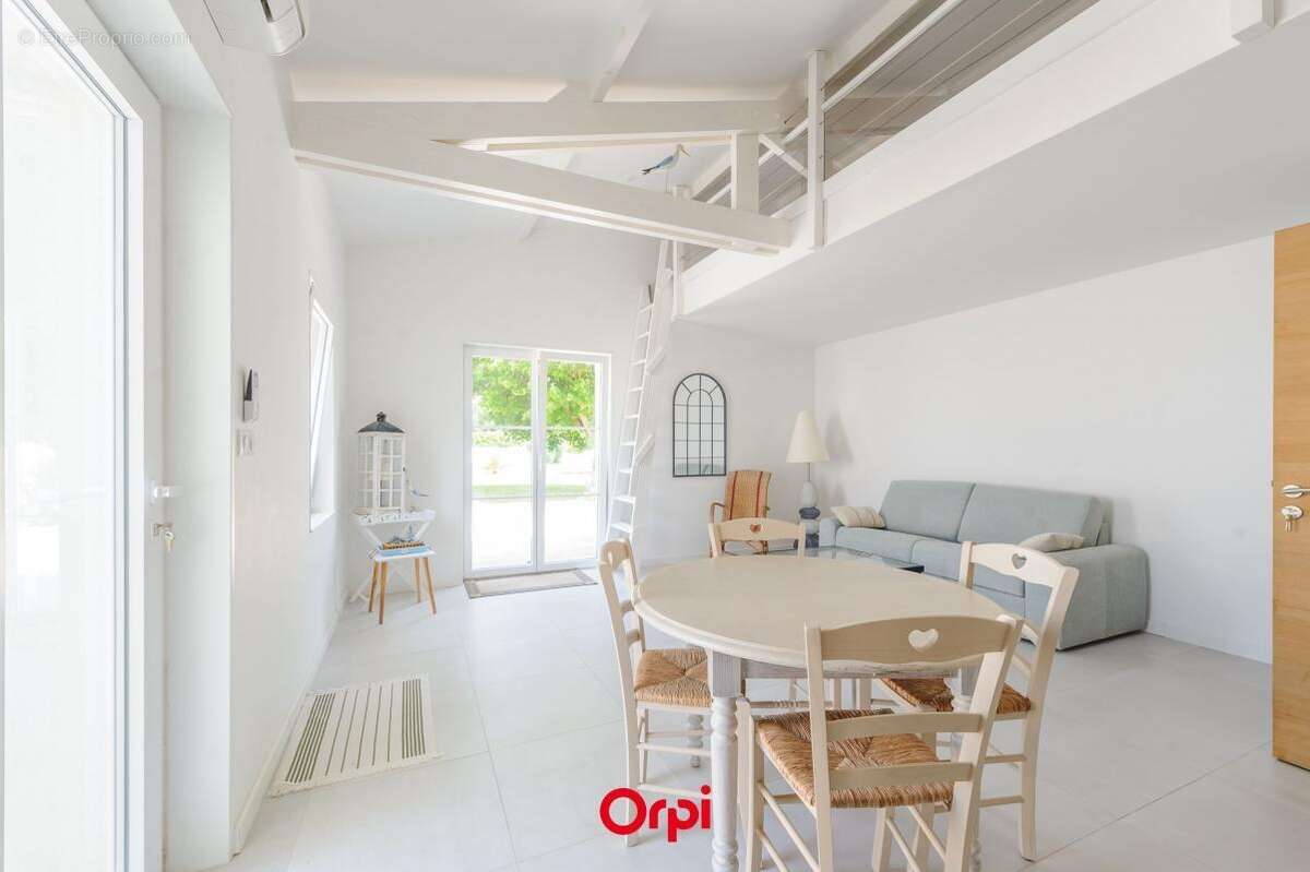 Maison à SAINTE-MARIE-DE-RE