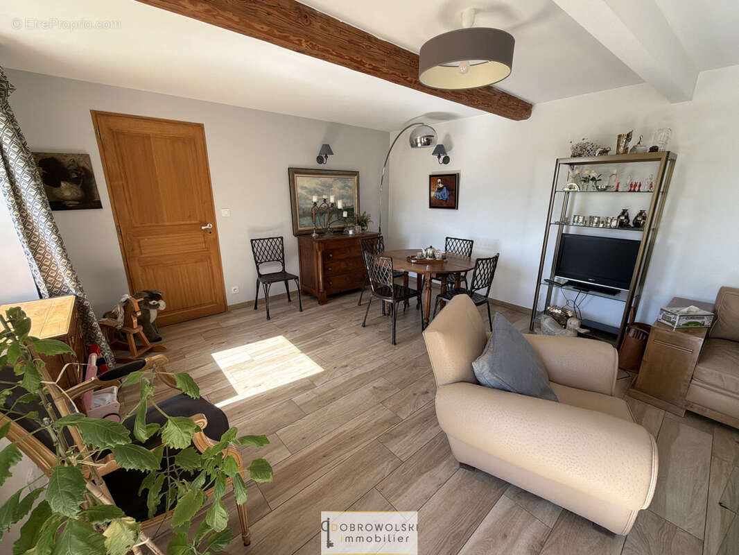 Maison à ROUSSILLON