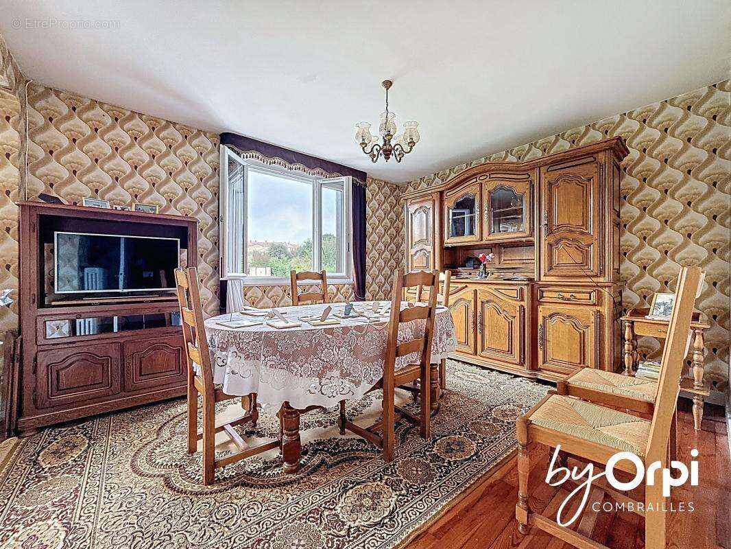 Maison à SAINT-ELOY-LES-MINES