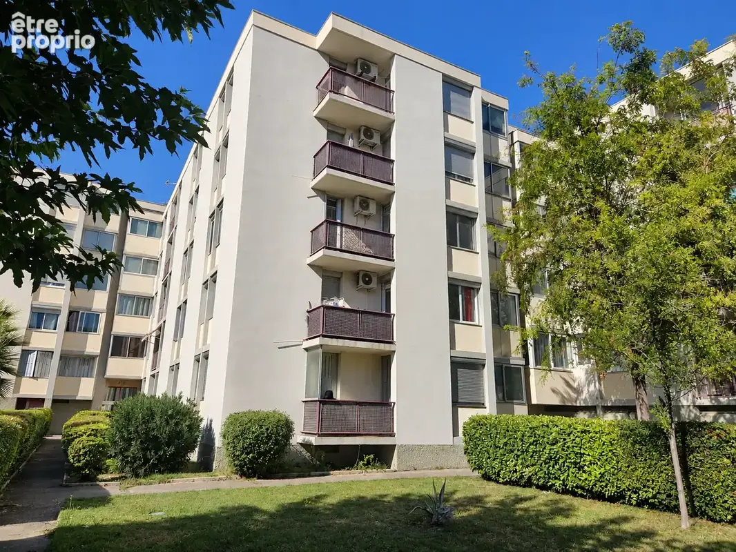 Nouveau coup de coeur sur marignane, t3 en 1er etage avec cave et parking privatif parfait etat - photo 10