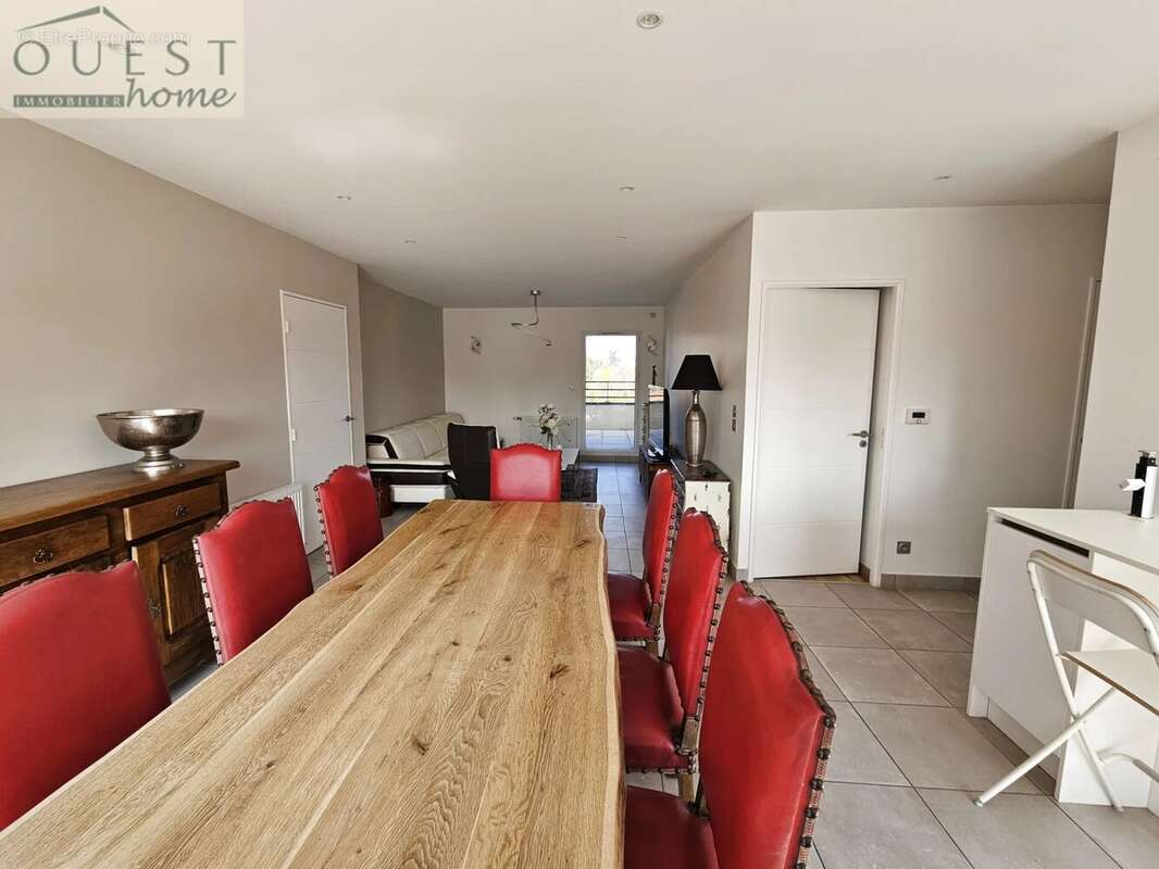 Appartement à SAINT-GENIS-LES-OLLIERES