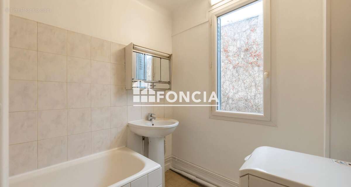 Appartement à COLOMBES