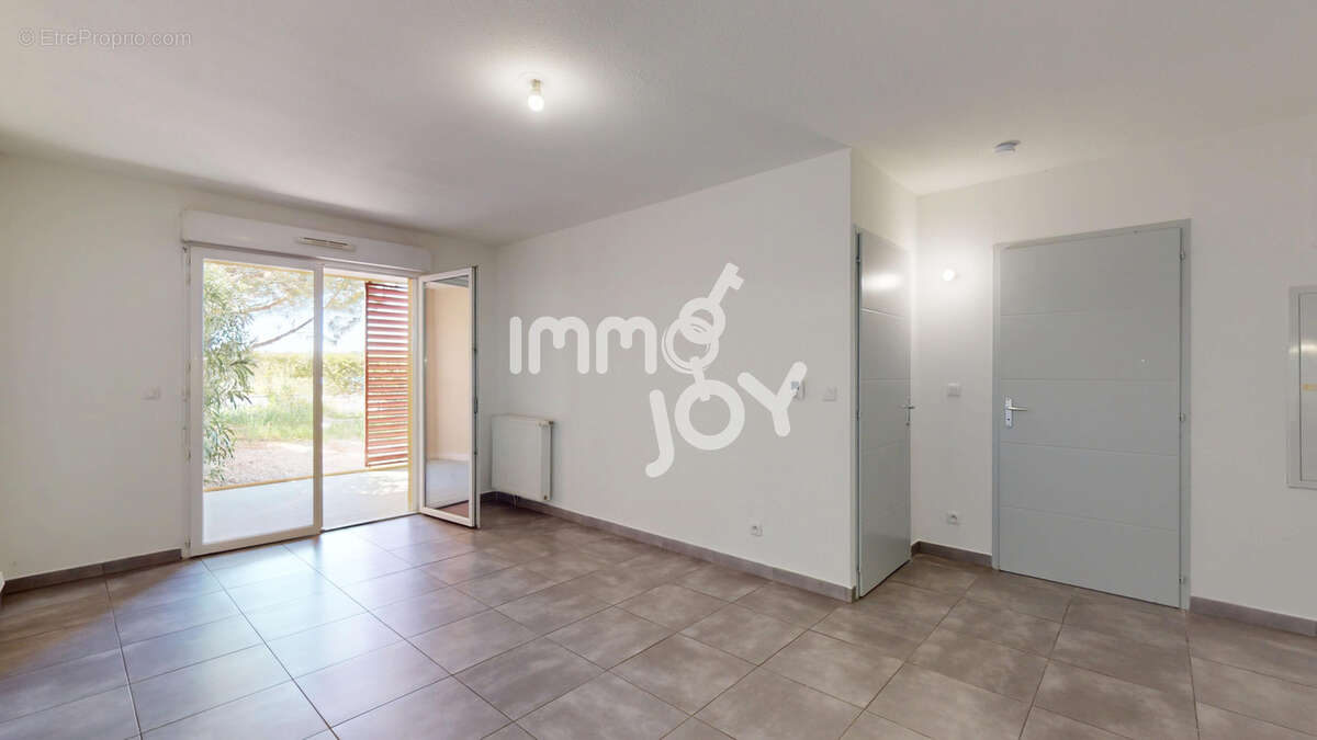 Appartement à SAUVIAN