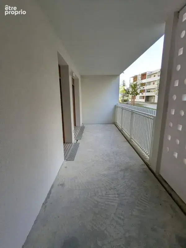 Parc Bourran - Studio récent avec grand balcon de 12 m2 - photo 6