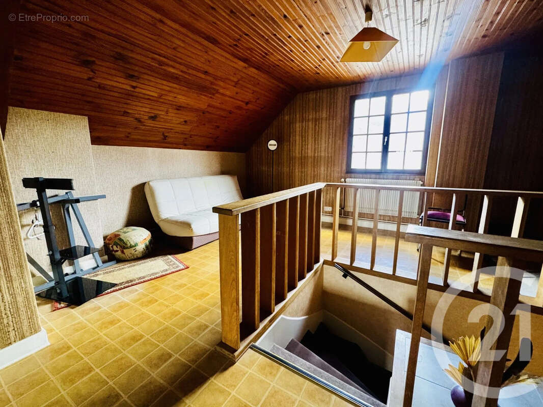 Maison à LE CREUSOT