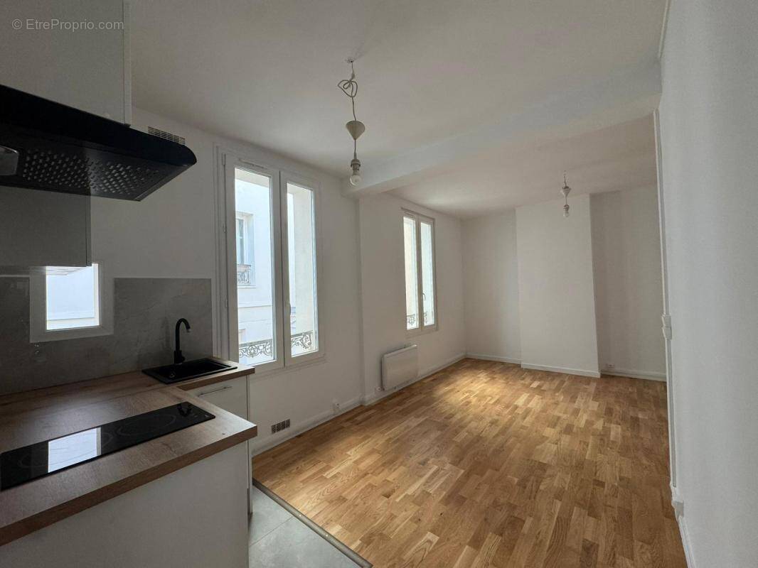 Appartement à PARIS-20E