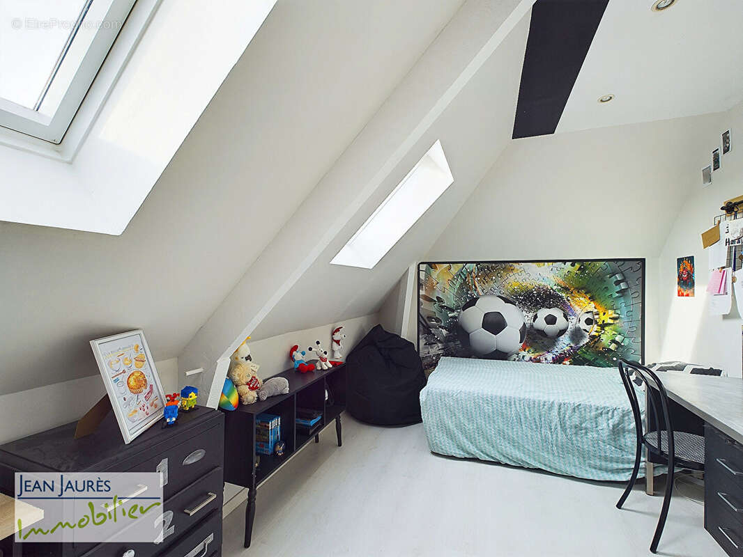 Maison à LA RIVIERE-DE-CORPS