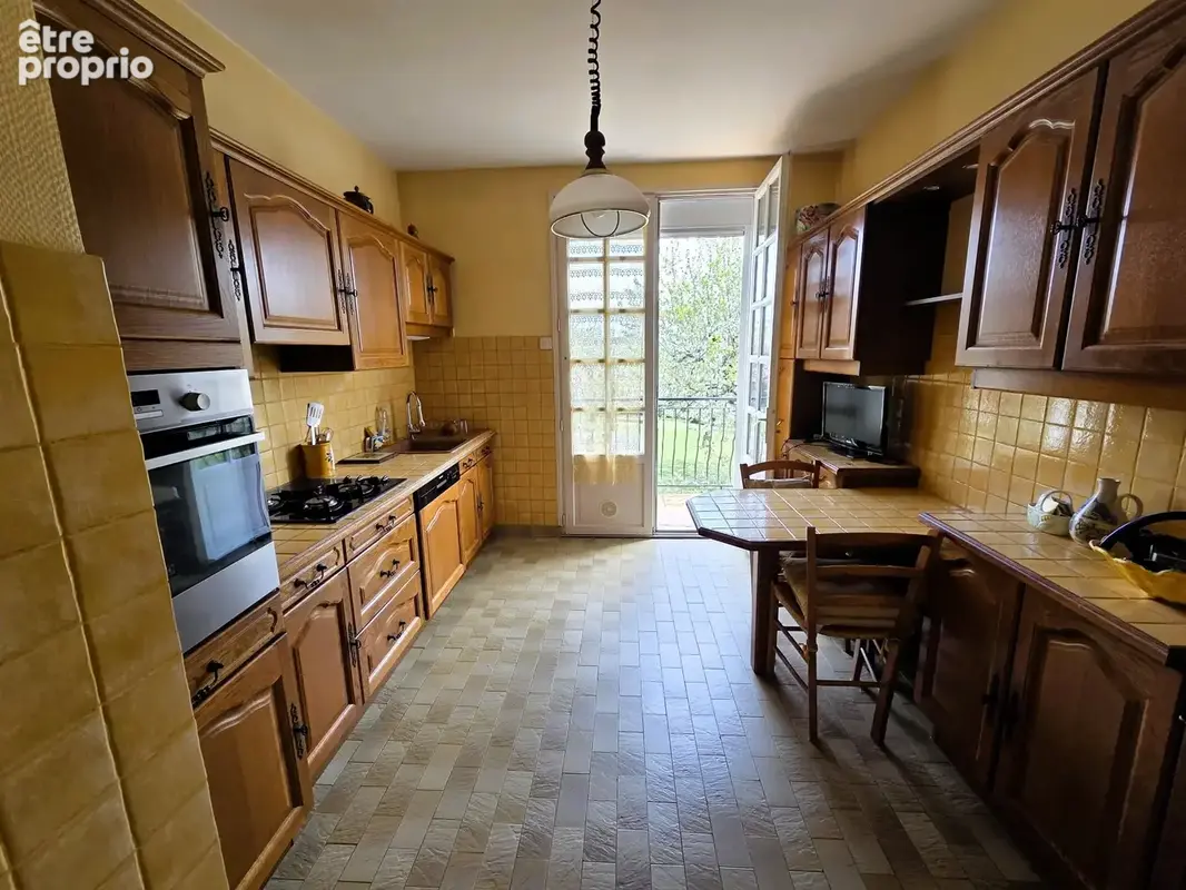 Maison 6 pièces 193 m² à vendre à Veyre-Monton (63960) - photo 5