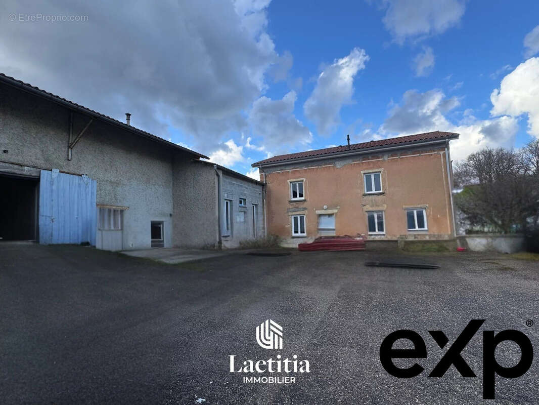 Maison à SAINT-GEORGES-D'ESPERANCHE