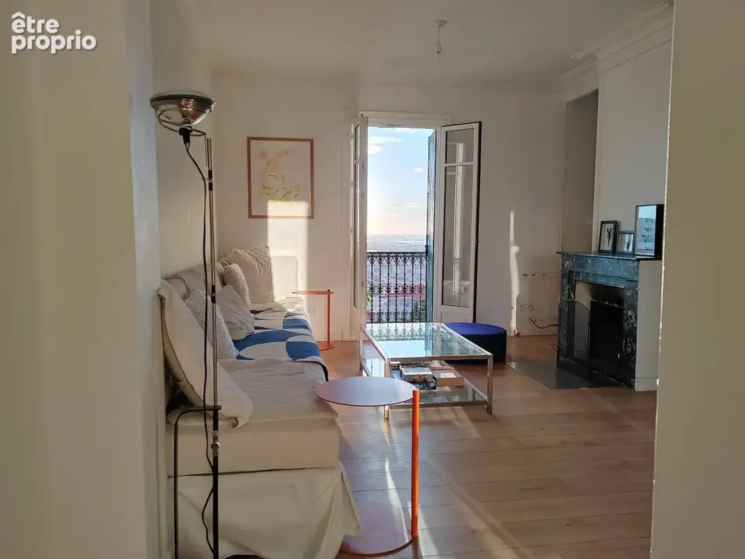 Coup de cur :Appartement en dernier étage d'une maison de maître, vue dégagée, jardin & dépendance - photo 2