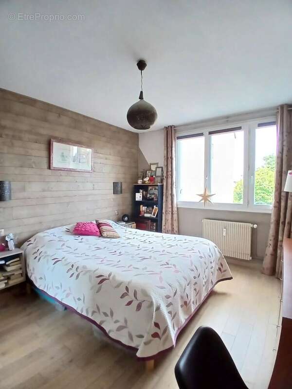 Appartement à HOUILLES