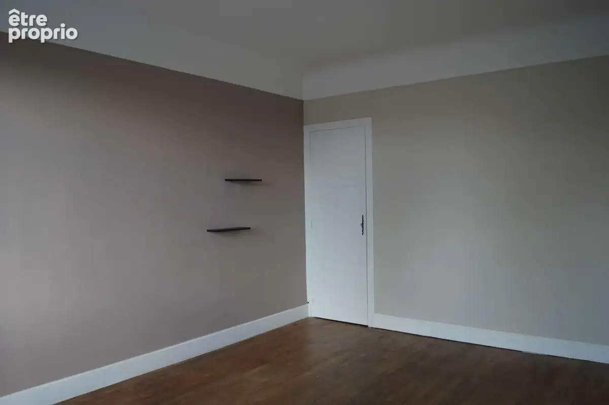Maison individuelle 118m2,  avec garage et 2360m2 de terrain, située à 10' de LAPALISSE, 20' de ROANNE - photo 6