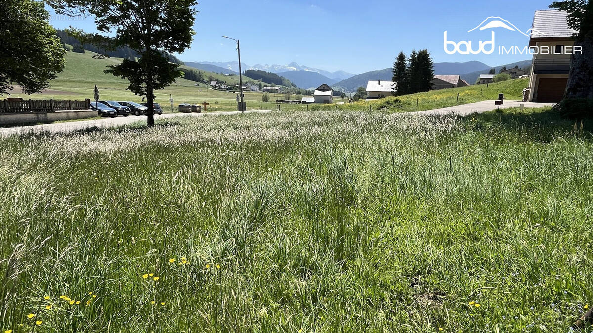 Terrain à MEAUDRE