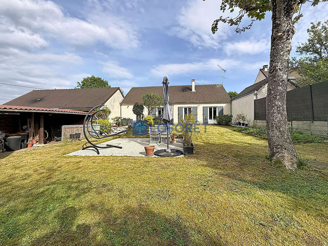 Maison à DAMMARIE-LES-LYS