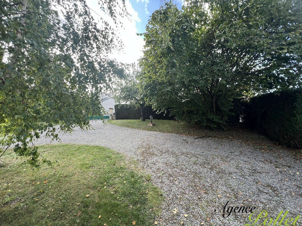 Maison à AUBIGNY-SUR-NERE