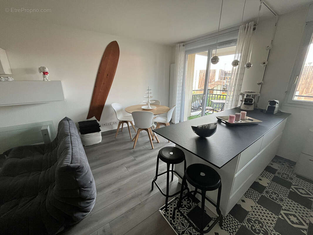Appartement à BORDEAUX
