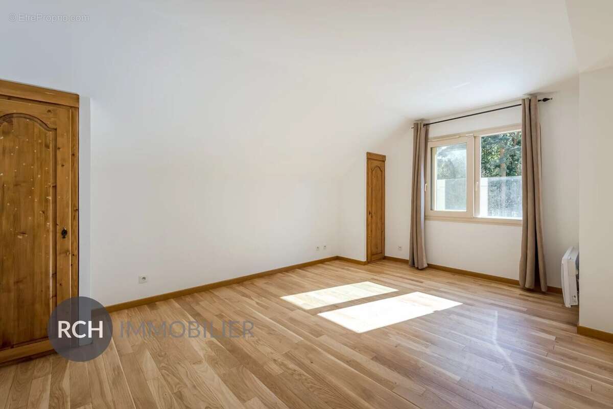 Maison à MONTFORT-L'AMAURY