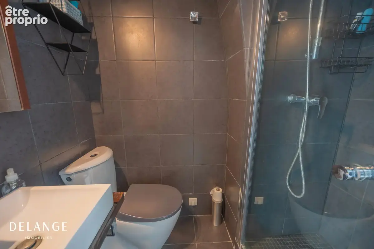 Mouffetard – Studio 30 m² – Traversant, lumineux et meublé - photo 6