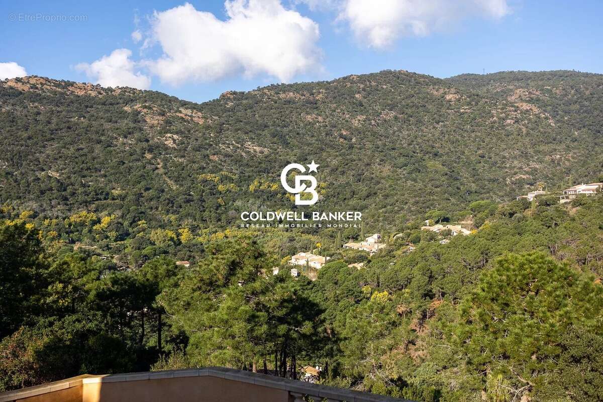 Maison à RAYOL-CANADEL-SUR-MER