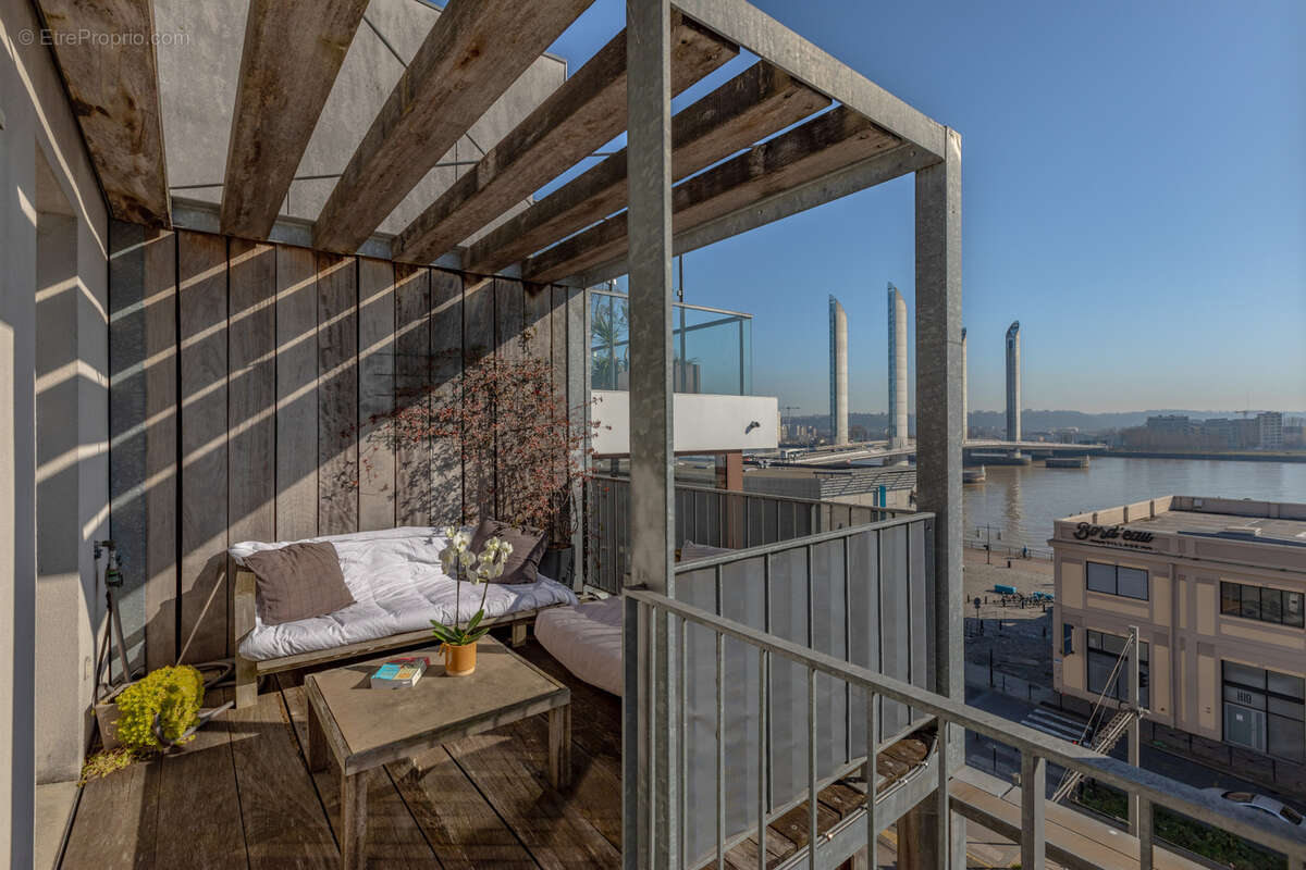 Appartement à BORDEAUX