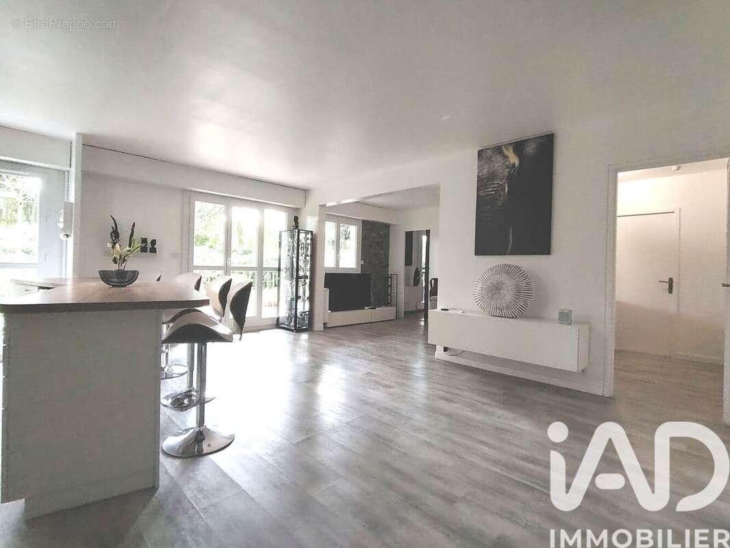 Photo 2 - Appartement à LES ULIS