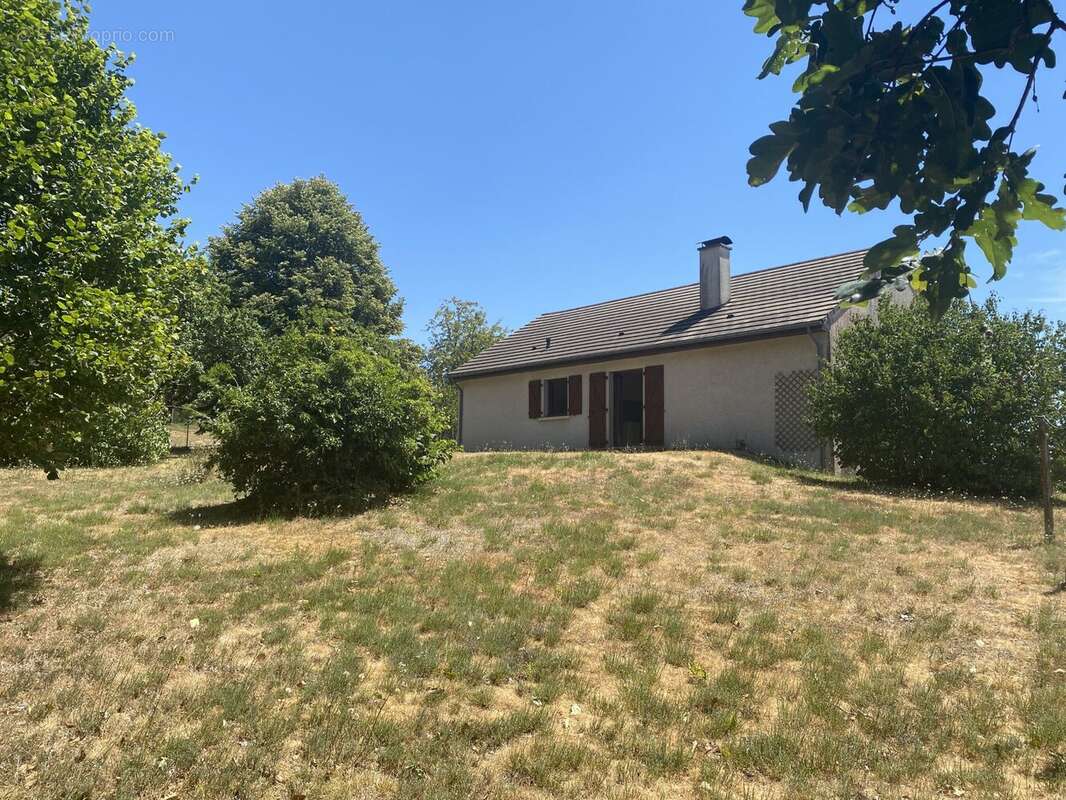 Maison 86 m² à Saint-Hilaire-Les-Courbes  - photo 5