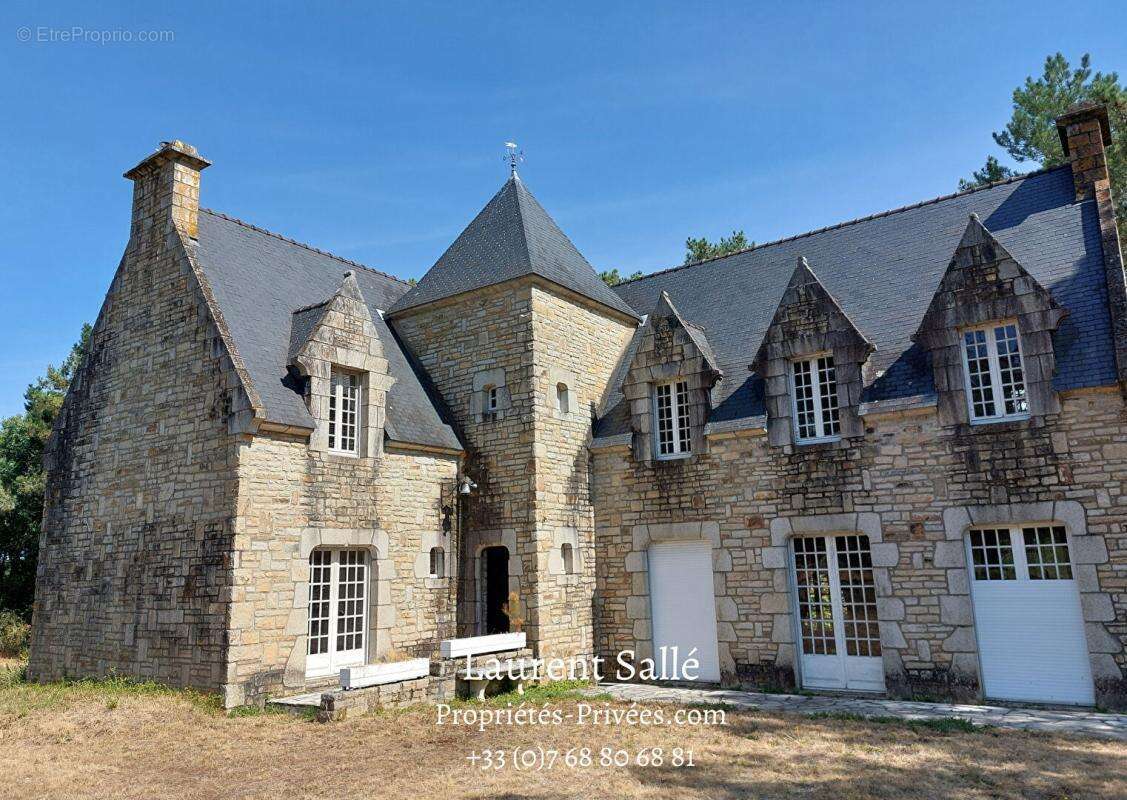 Maison de Maître de 250 m2, édifiée dans un parc boisée de plus de 4 hectares - photo 2