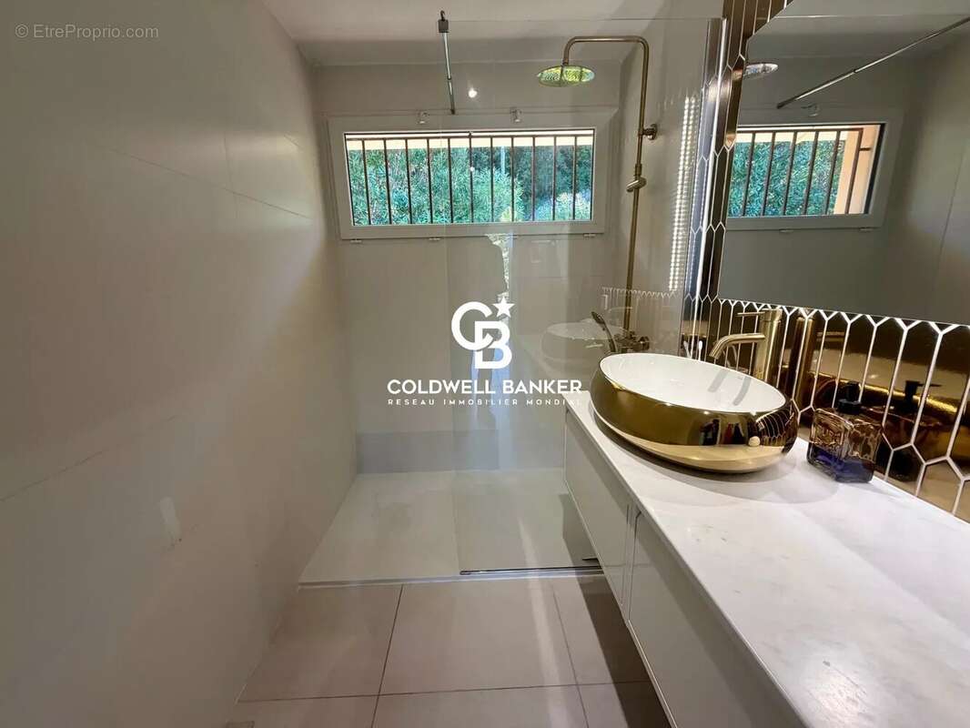 Maison à CAVALAIRE-SUR-MER