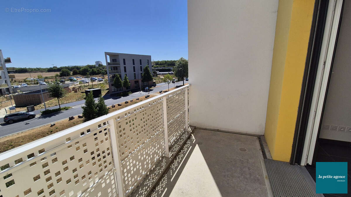 Appartement 40 m² à Epron  - photo 4