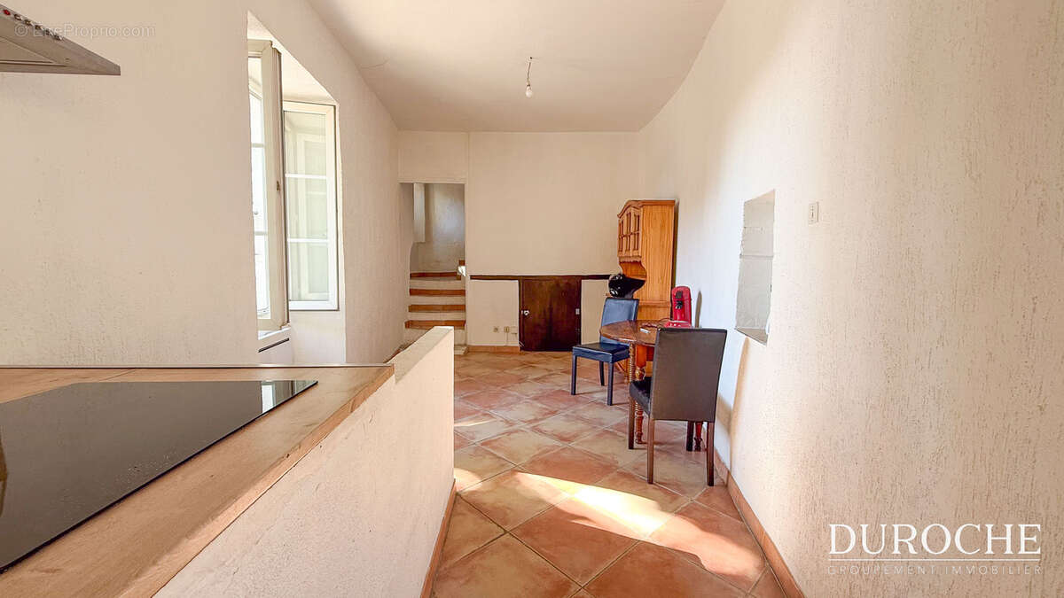 Maison à BOLLENE