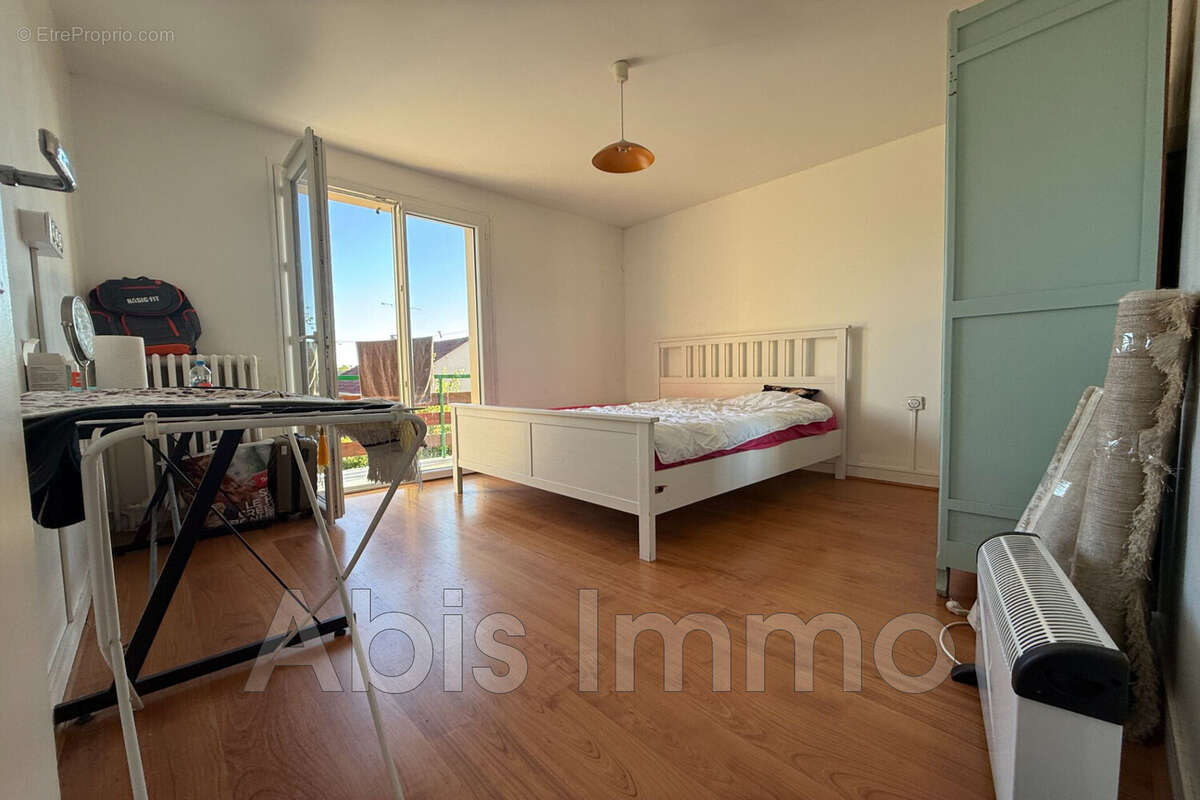 Maison à MAINVILLIERS