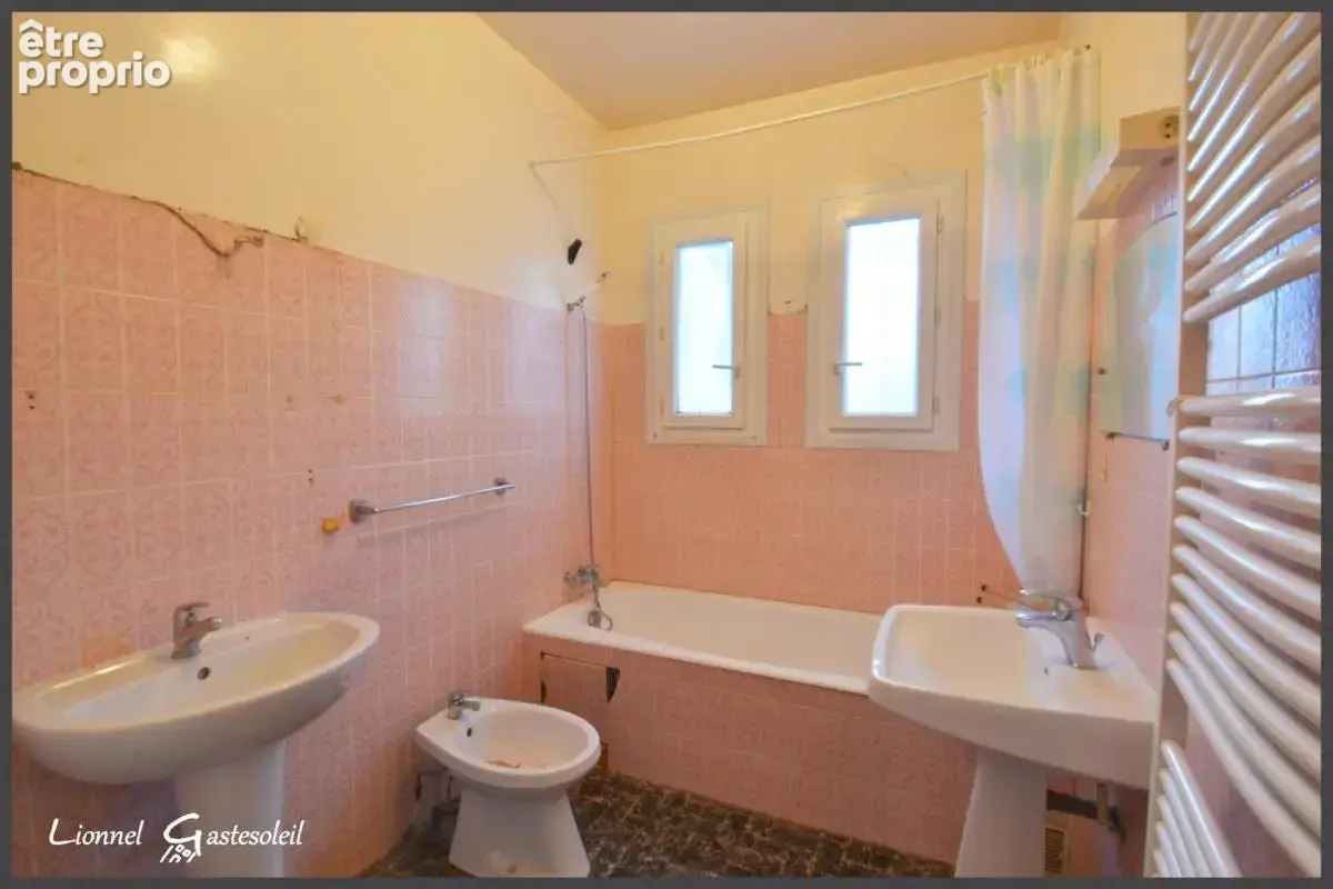 Maison à vendre 9 pièces d’environ 188 m² 7 chambres avec garage à Port-Sainte-Foy-et-Ponchapt (24) - photo 13