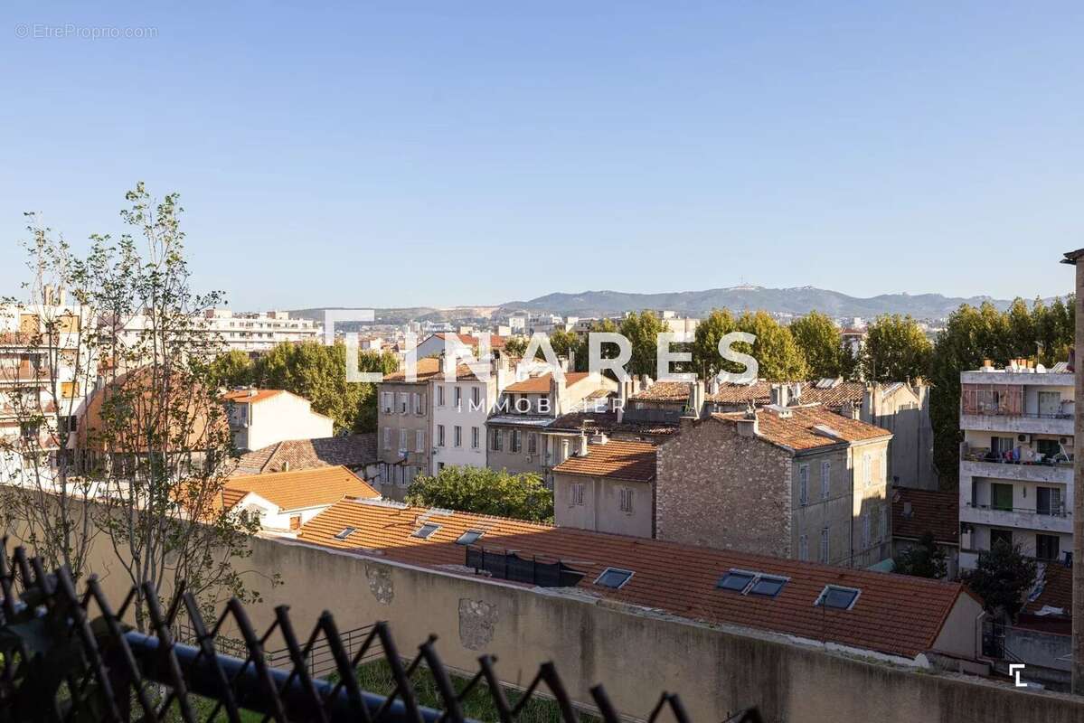 Appartement à MARSEILLE-3E